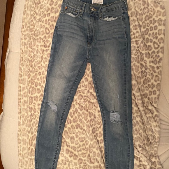 Levi’s Ultra High Rise Ankle Jeggings - Picture 1 of 1
